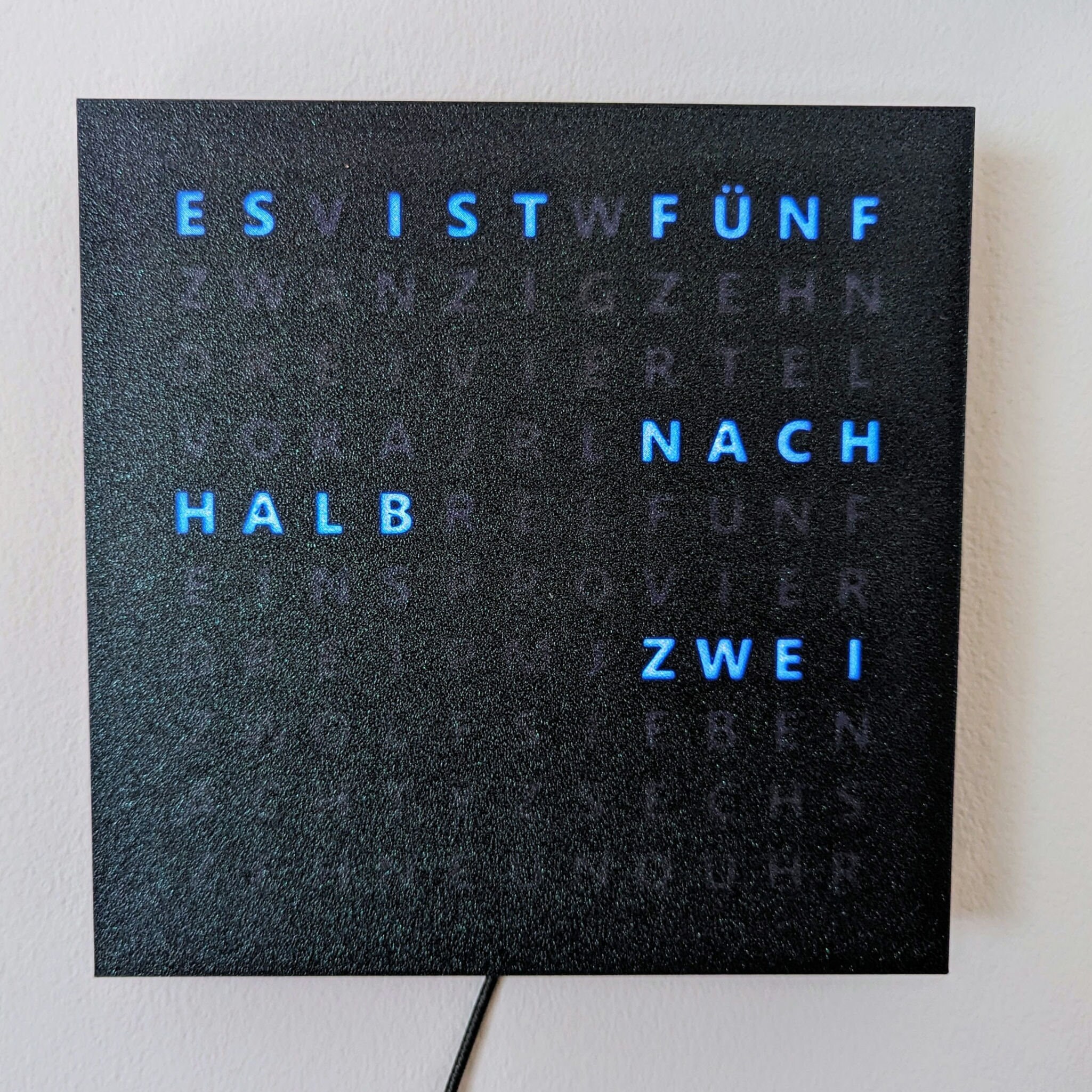 Wortuhr Bausatz DIY – 3D-gedrucktes Gehäuse für ESP8266 & RGB-LEDs, Deutsch & Englisch (Elektronik nicht enthalten) – Bild 4