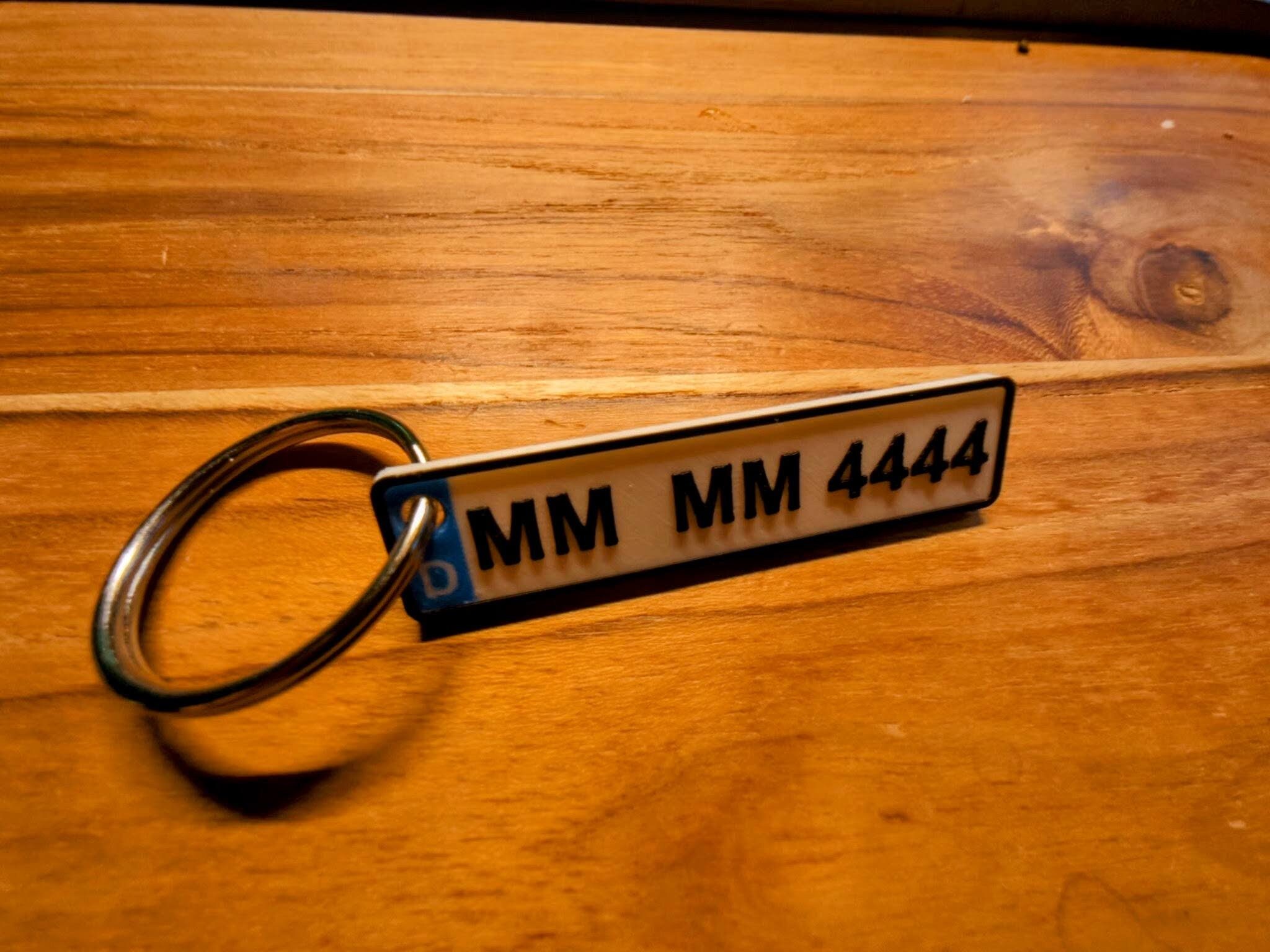 Personalisierbare Nummernschild Schlüsselanhänger – 3D-gedruckt, individuell anpassbar Keyholder – Bild 4