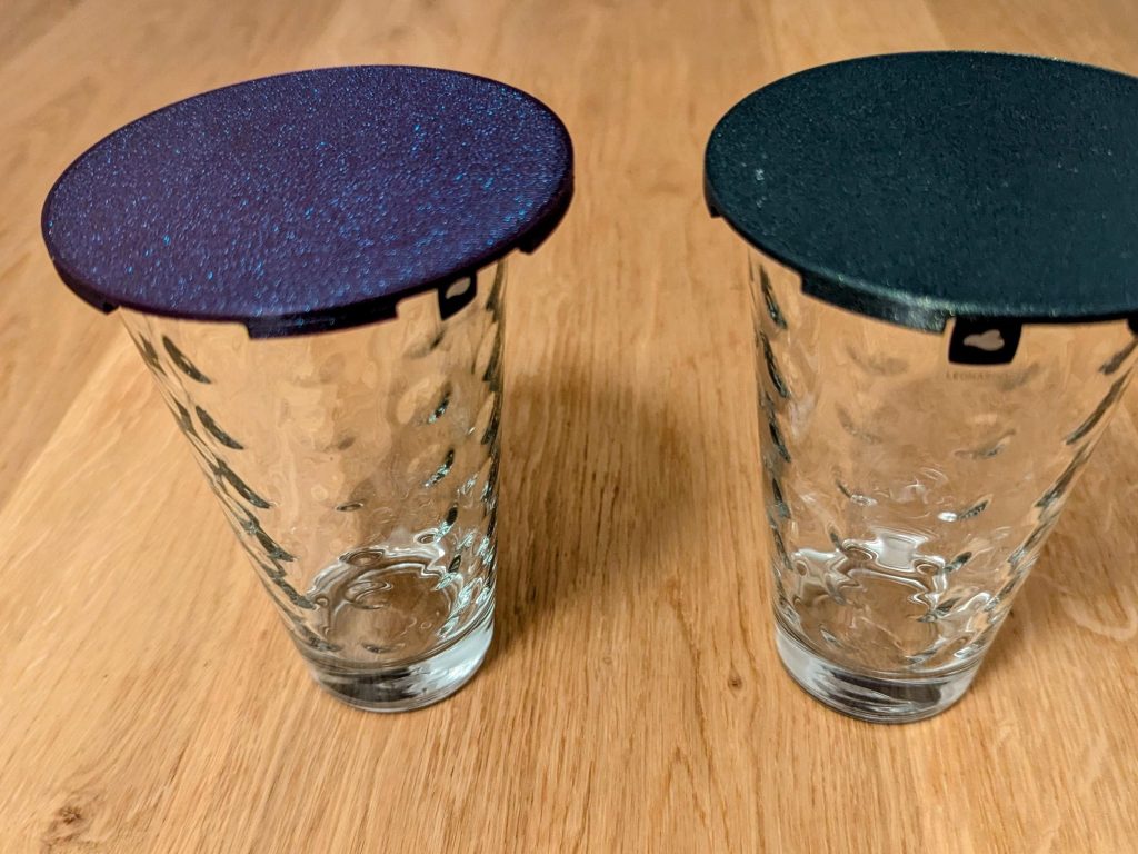 4er Set 3D‑gedruckte Glasdeckel – Sicher, stapelbar personalisierbar mit Namen – Passend für Weinglas, Kölsch, Altbier & Weizen (92mm)