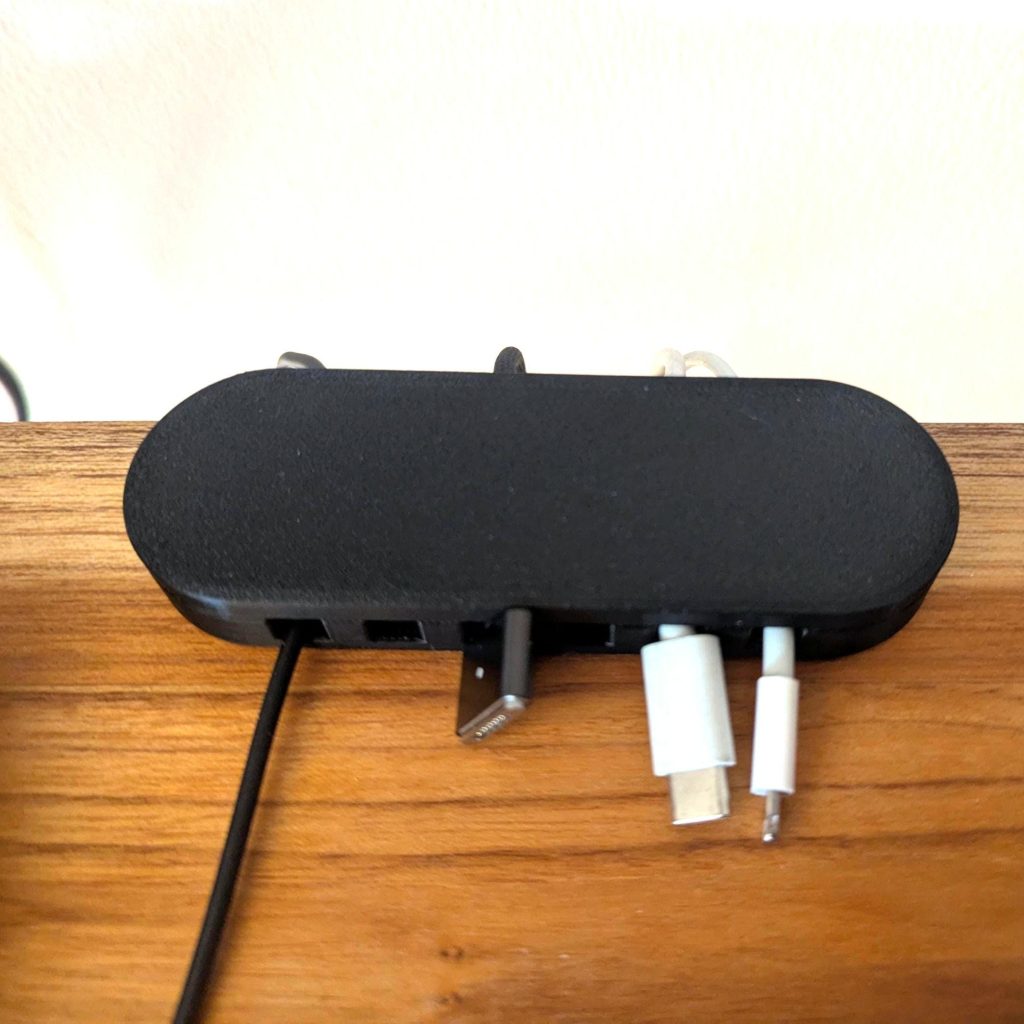 Kabel-Organizer – kompakt, magnetisch, praktisch & perfekt für deinen Schreibtisch
